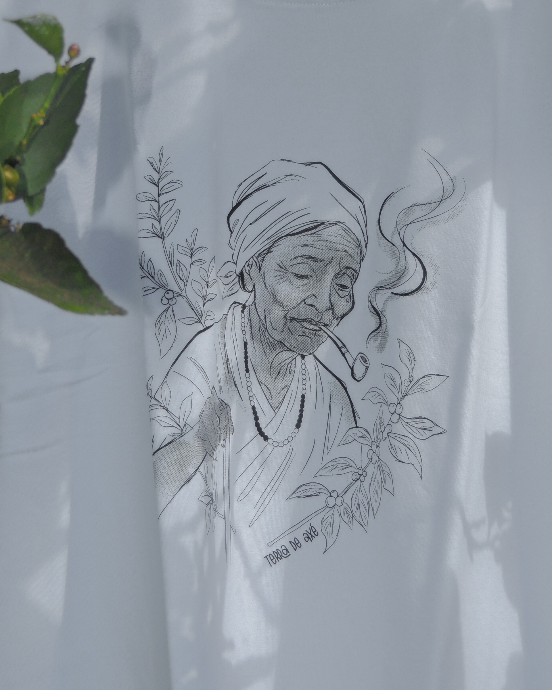 Camiseta Unissex Preta Velha - Coleção Ponto Firmado