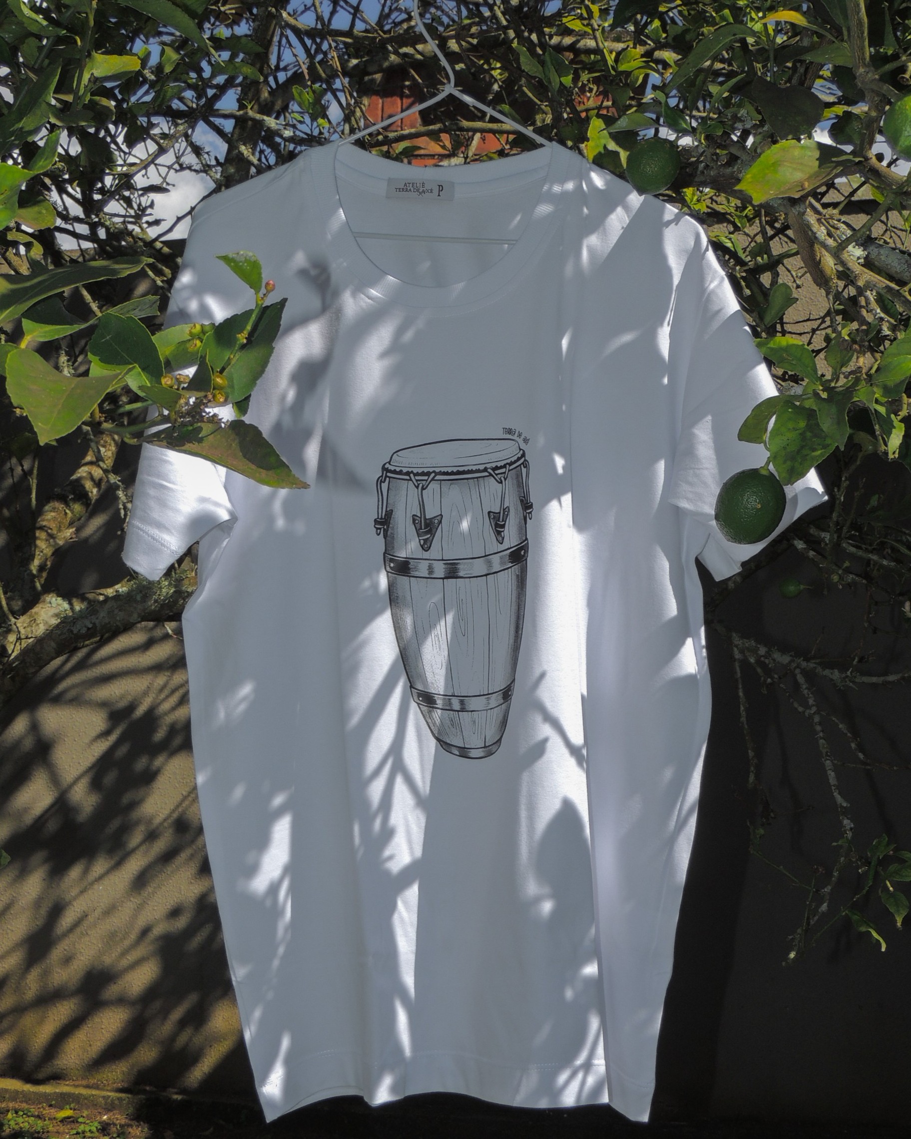 Camiseta Unissex Atabaque - Coleção Atabaques - Costas